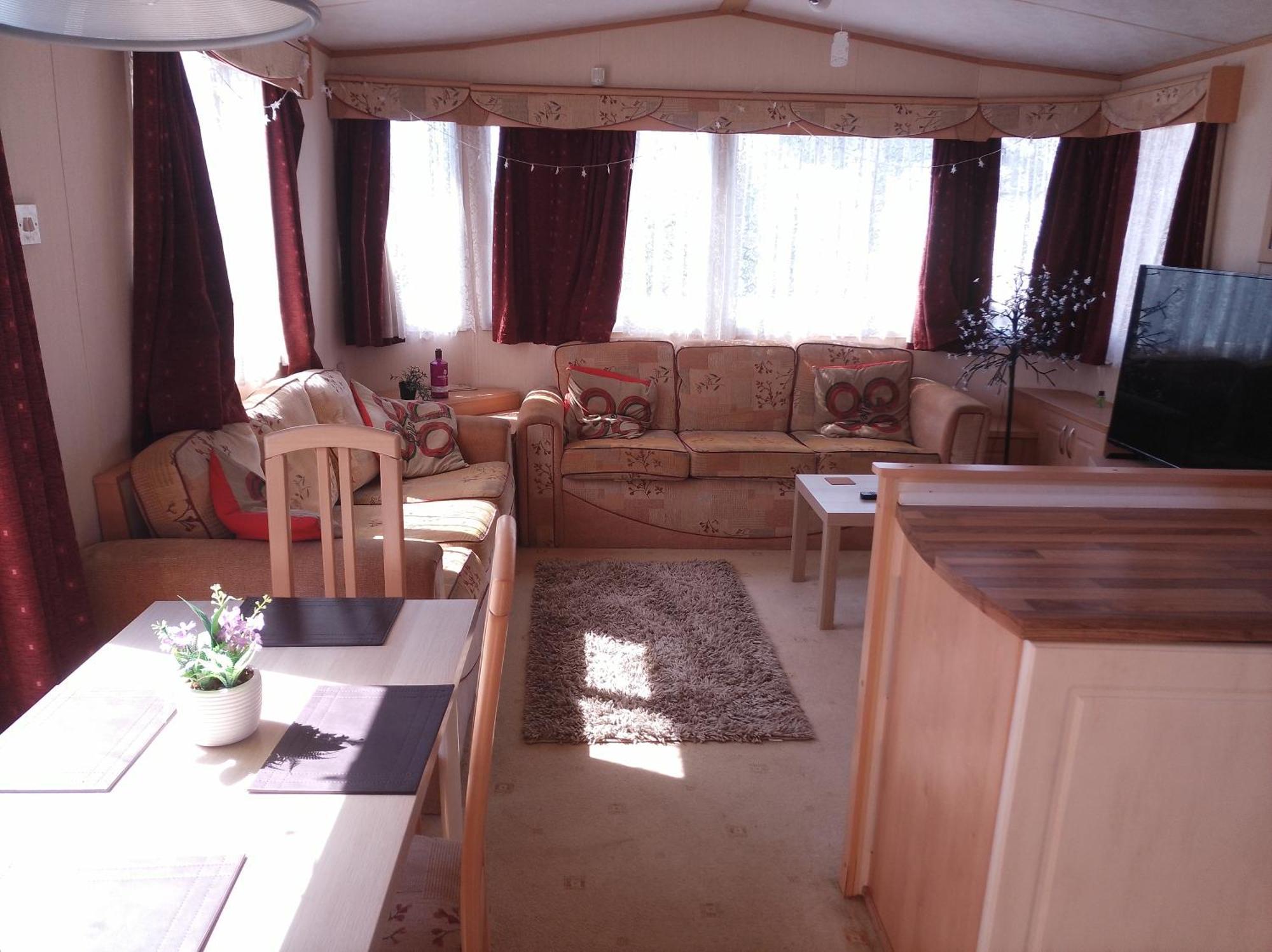 Cozy Camber Caravan 3 Bedroom Retreat With Decking Rye Exterior photo
