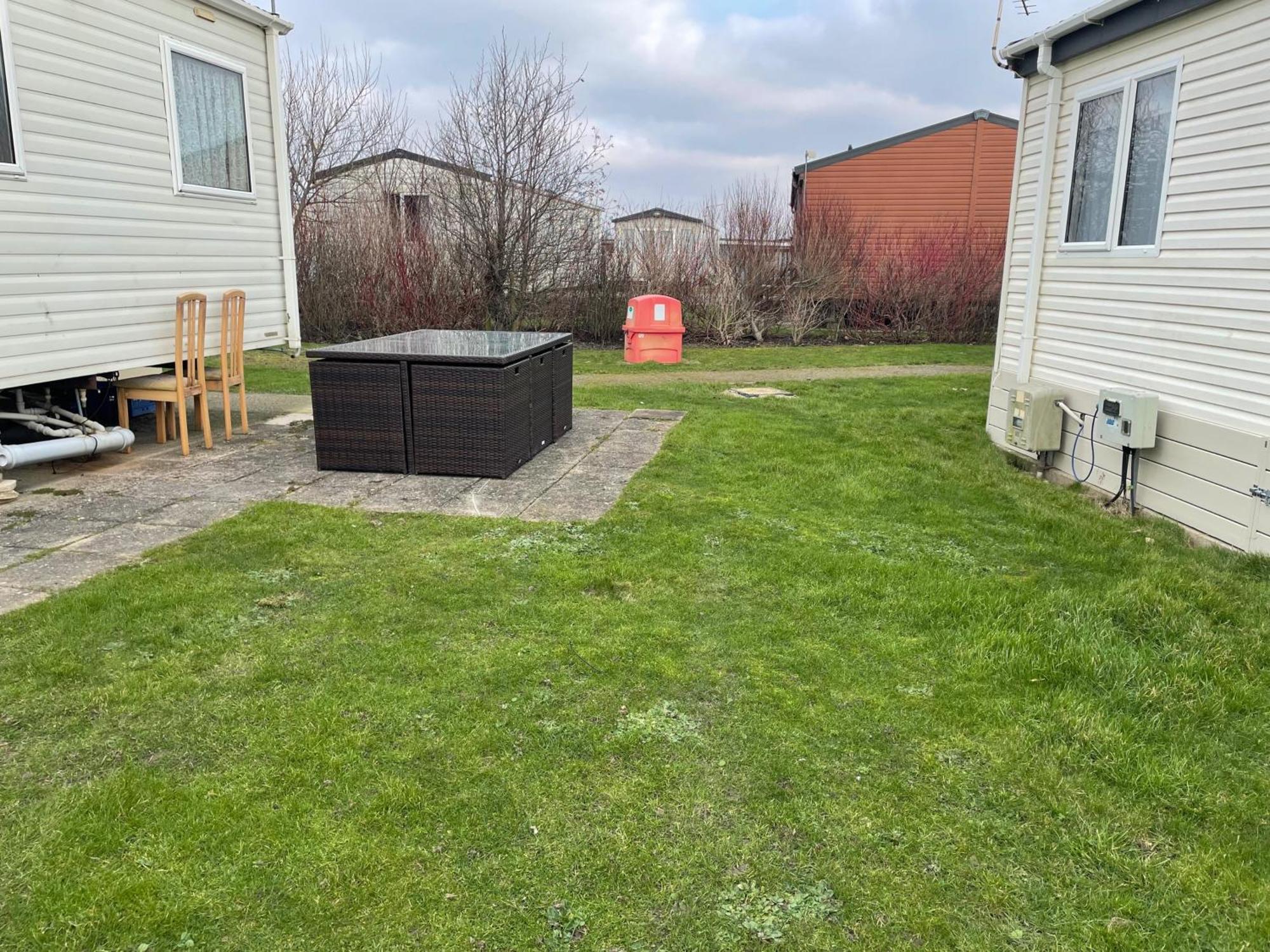 Cozy Camber Caravan 3 Bedroom Retreat With Decking Rye Exterior photo